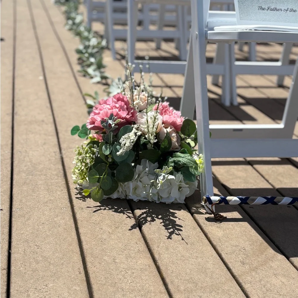 Floral Arrangement with Pink and White Flowers